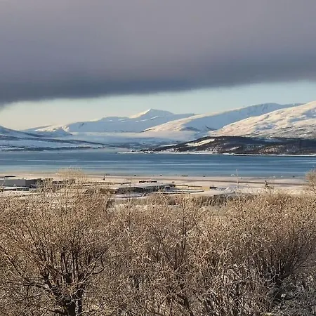 Sentralt I Med Parkering, Egen Inngang Tromso